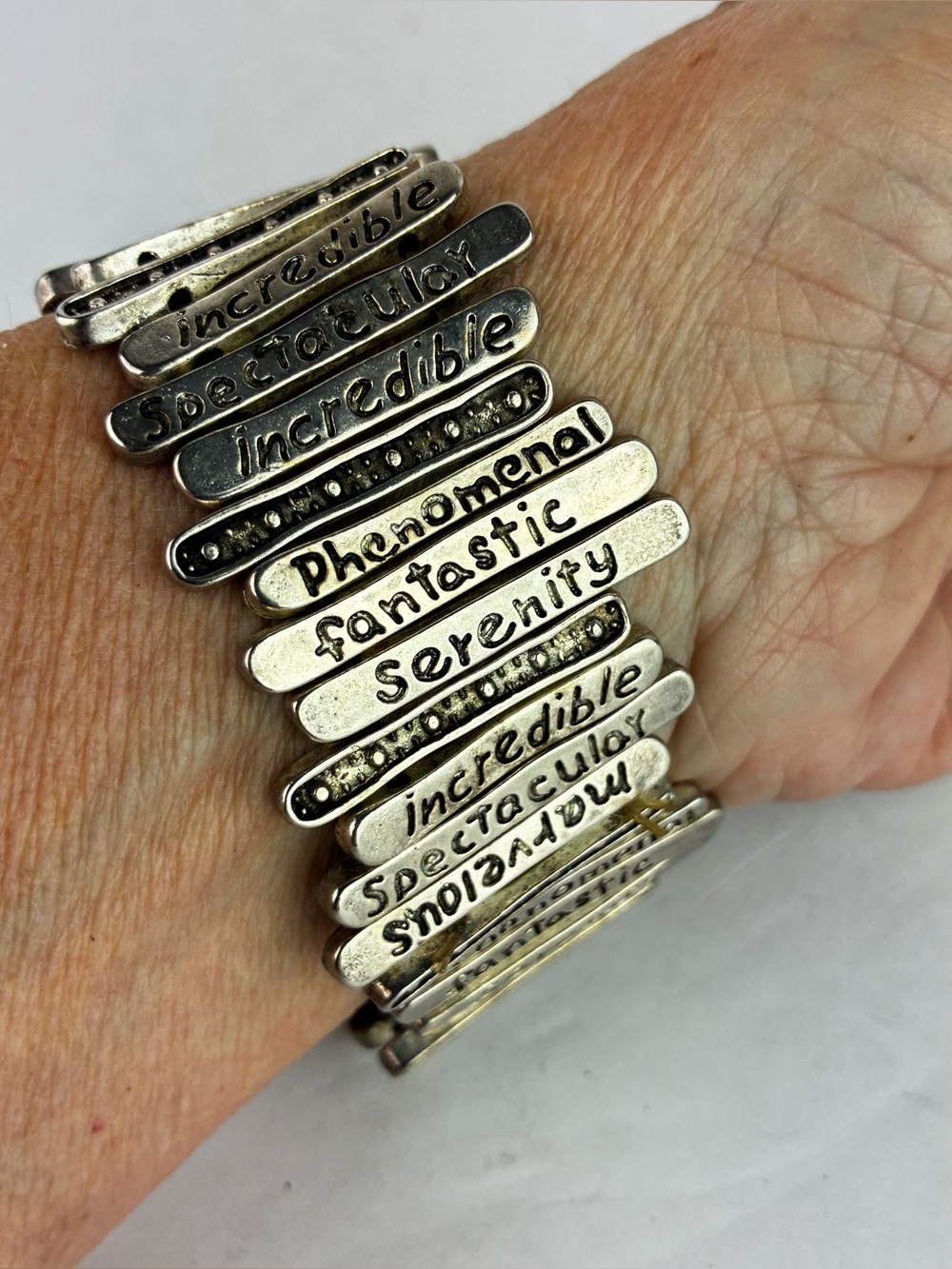 Pammy J Inspirational Elastic Bracelet
